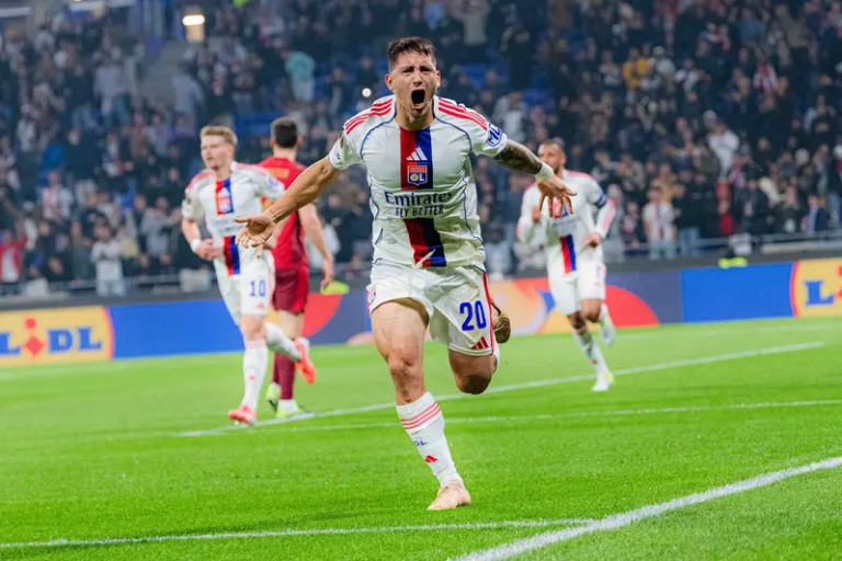 马丁·萨特里亚诺在里昂对阵萨尔茨堡红牛赛后“我很高兴打进了我的第一个进球”